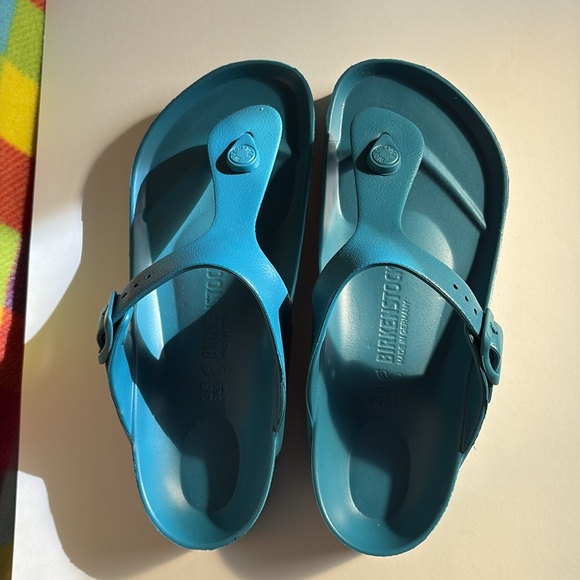 Water Friendly Birkenstock - Picture 3 of 4